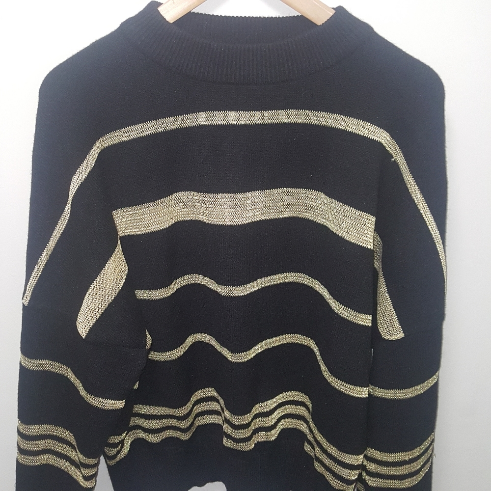 N.S.R. | Black | Gold Metallic | Sweater